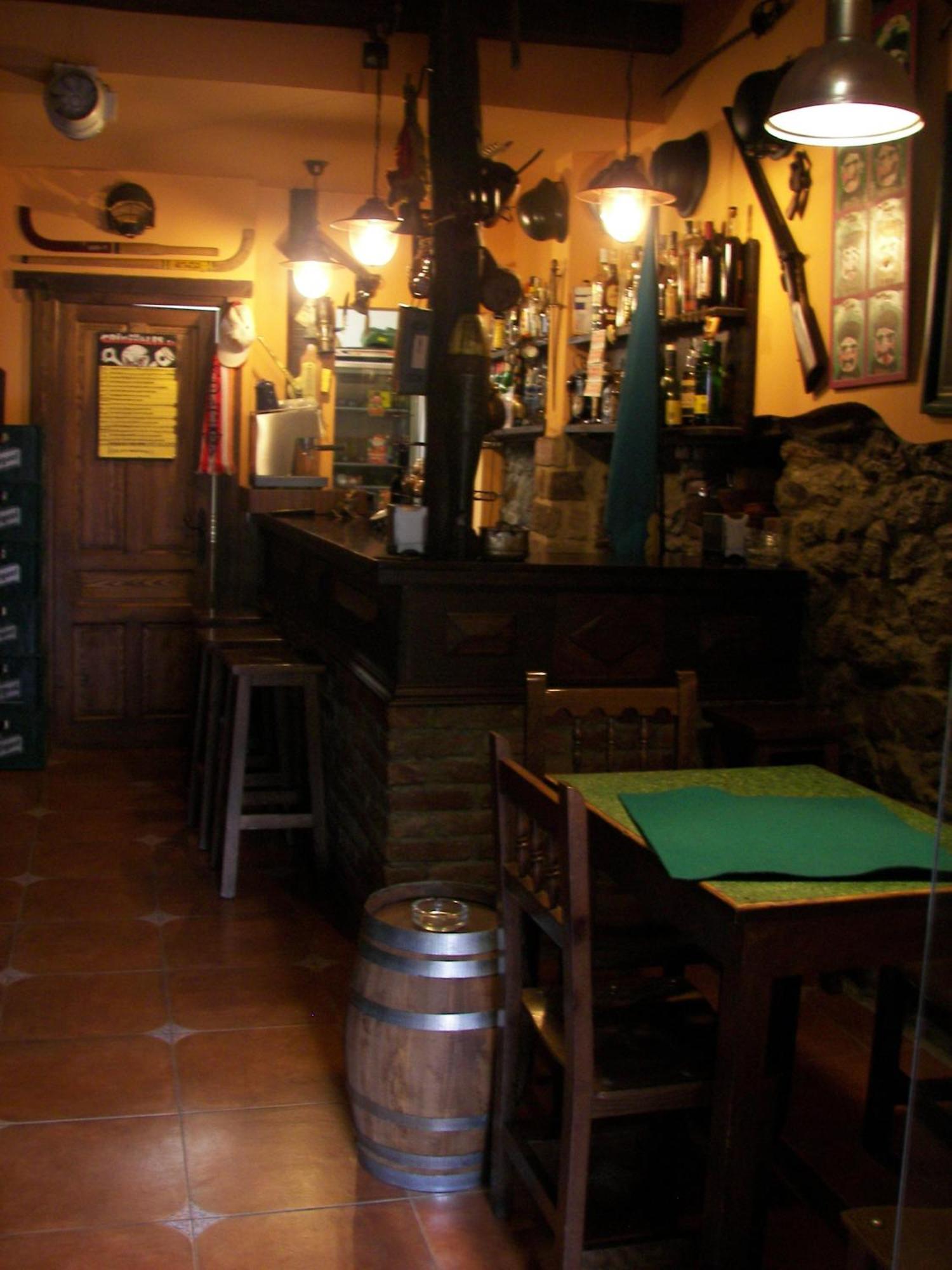Hotel Dona Gaudiosa Pola de Lena Bagian luar foto
