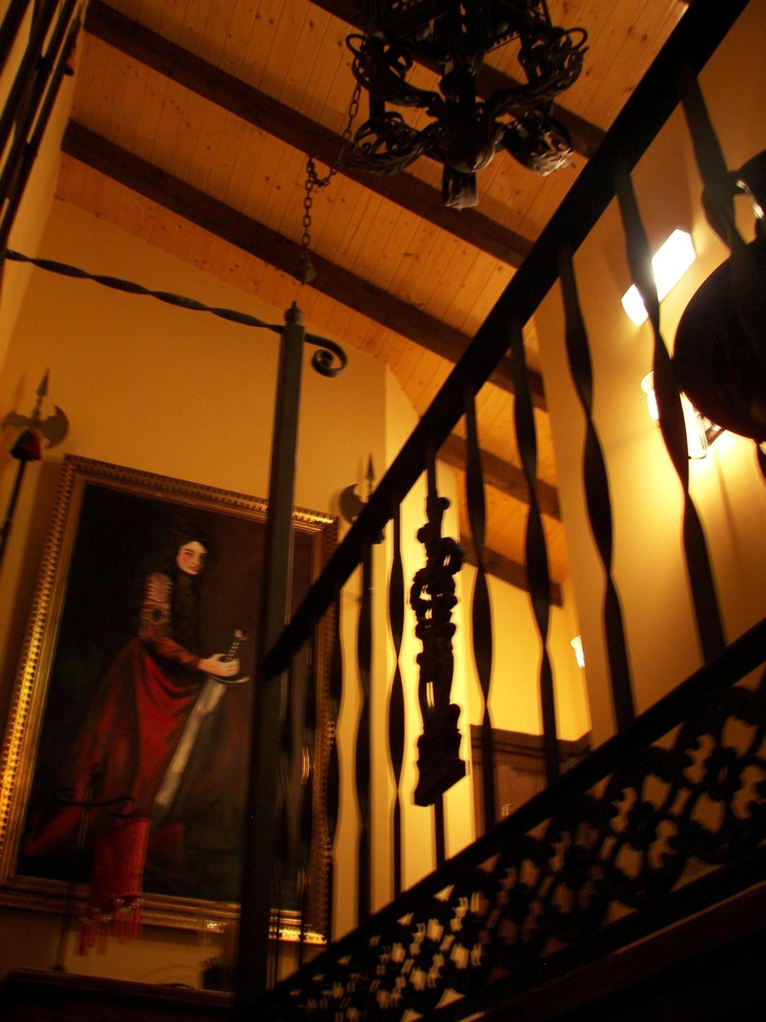 Hotel Dona Gaudiosa Pola de Lena Bagian luar foto